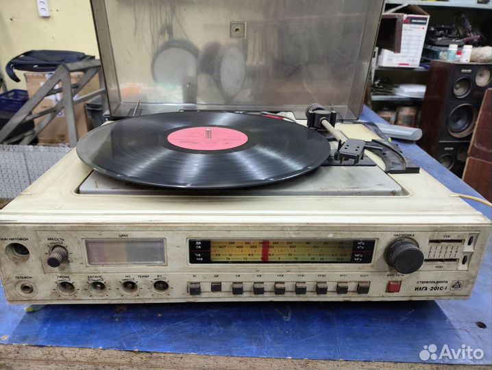 Проигрыватель винила СССР