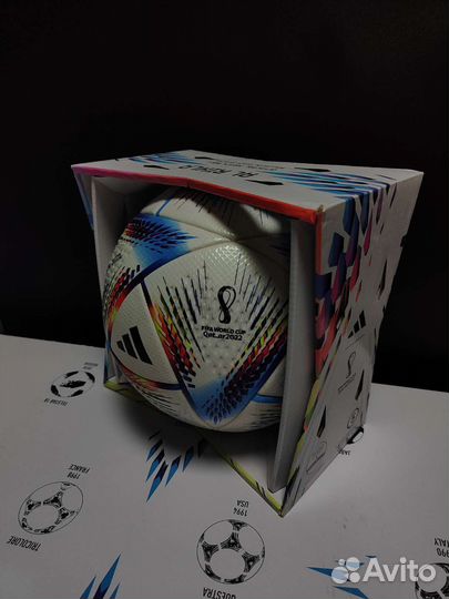 Футбольный мяч adidas al rihla pro