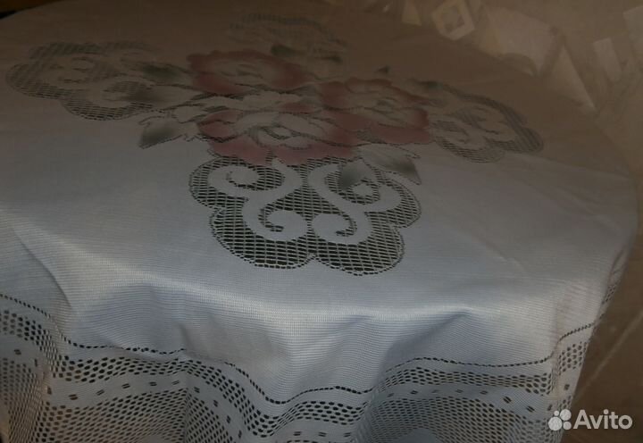 Новая скатерть для круглого стола