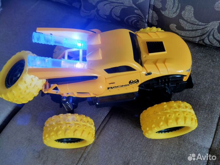 Игрушка музыкальный зайка машинка монтессори