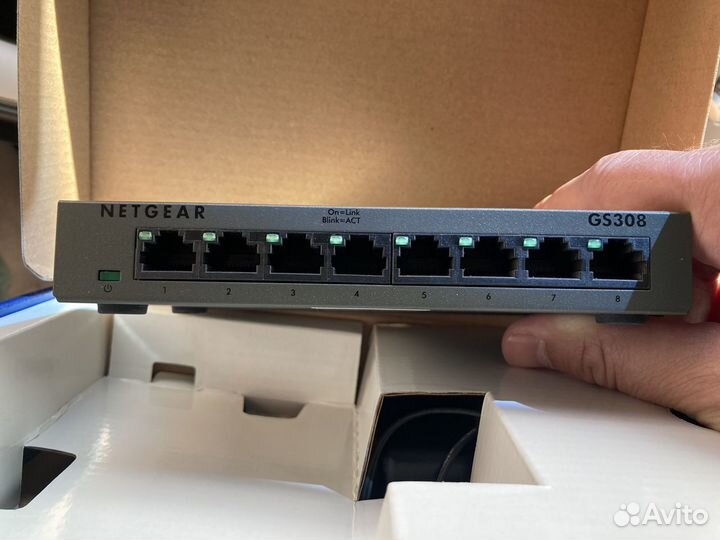 Коммутатор Netgear gs308