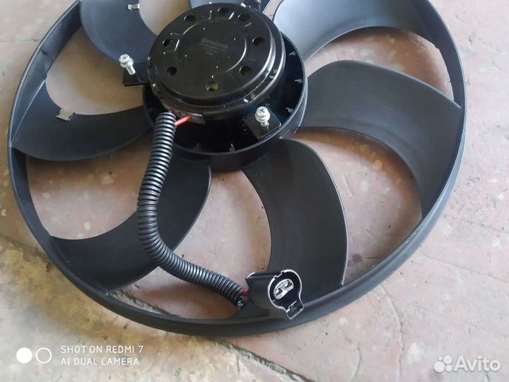 Вентилятор радиатора Киа Рио,Хендай Солярис 10-17