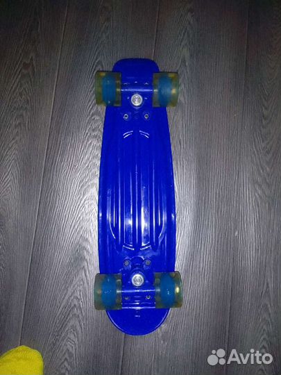 Самокат и скейт