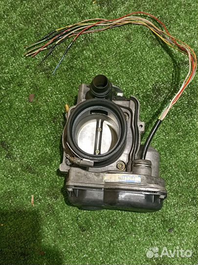 Дроссельная заслонка Mercedes m111 2.2 w124/w202