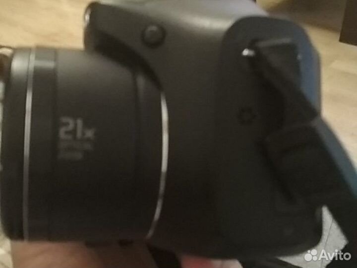 Фотоаппарат Сони DSC-H100