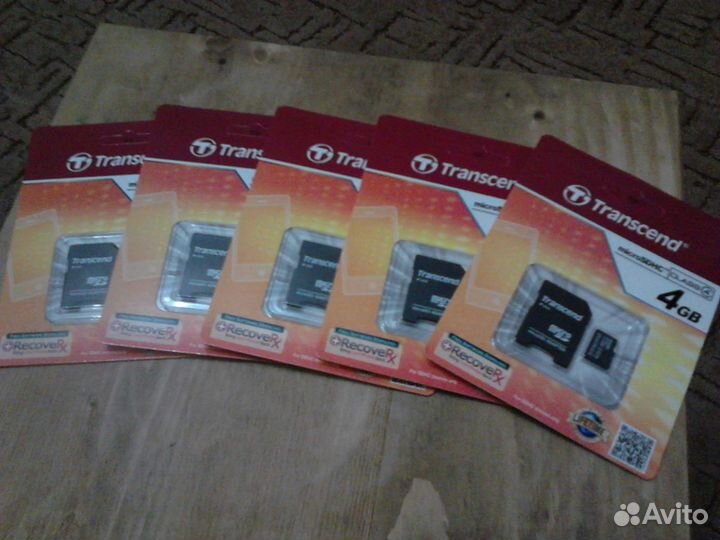Карты памяти microSD 4 Гб новые