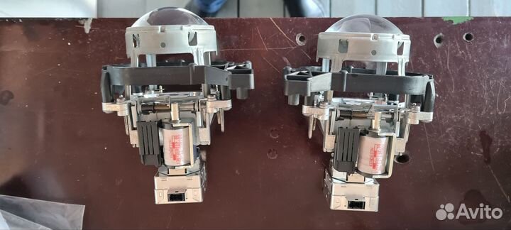 Линзы BMW X5 E70