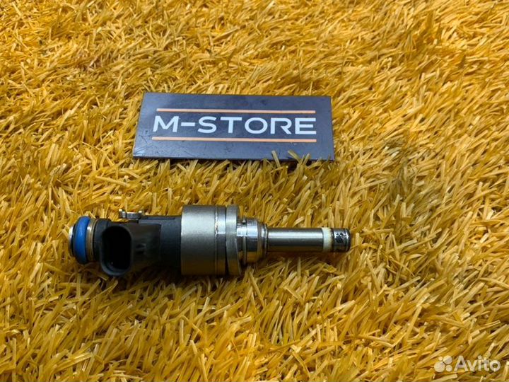 Форсунка топливная Mercedes-Benz C-Class W204