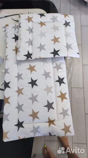 Продам набор в коляску. Матрасик и подушка, новое