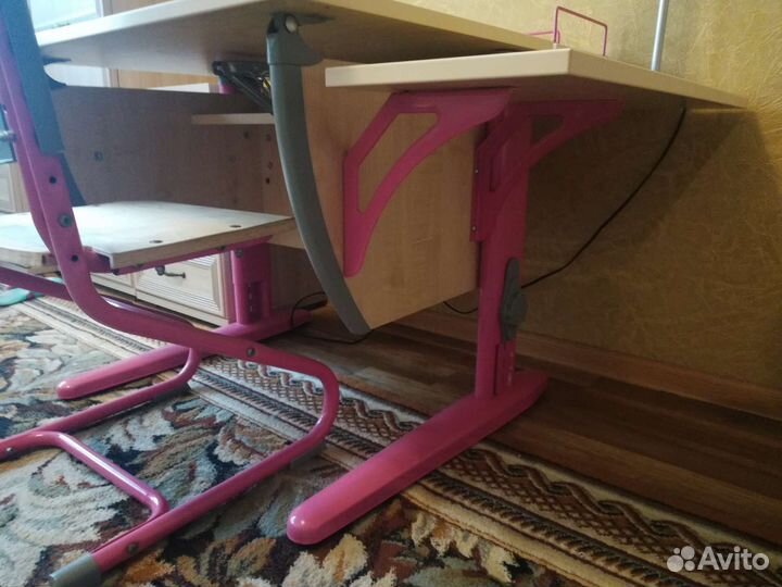 Растущая парта и стул деми