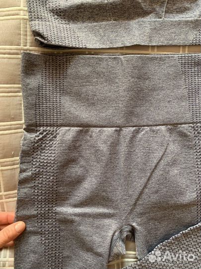 Спортивный костюм женский