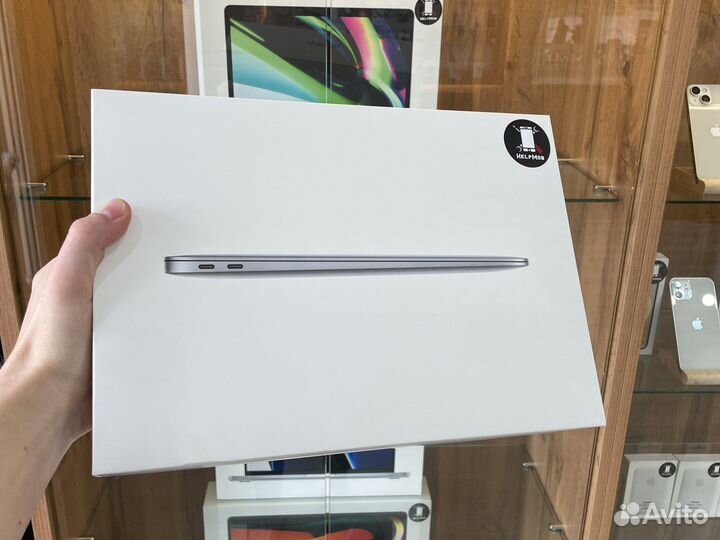 Macbook Air 13 2020 M1 8/256GB, Новый