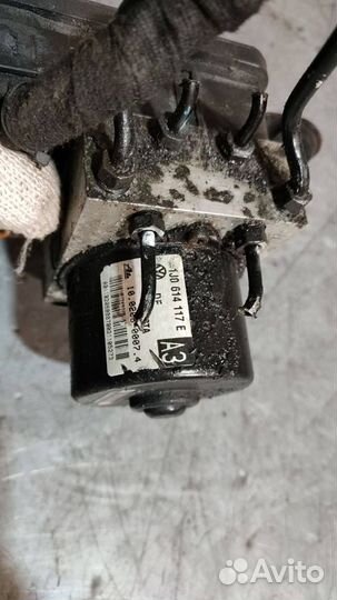 Моторчик дворников перед. Volkswagen Golf 4 1998