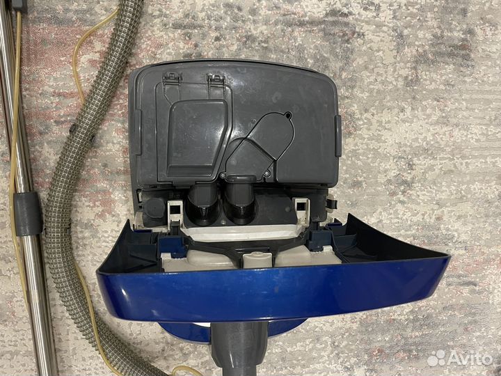 Моющий пылесос с аквафильтром Zelmer Aquawelt 1600