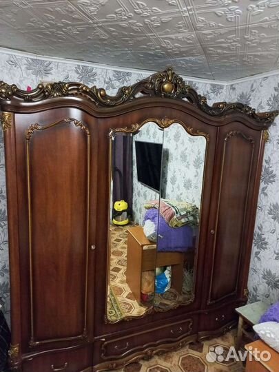 Спальный гарнитур