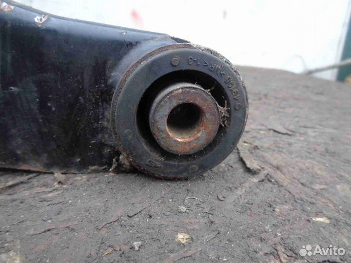 Рычаг передний левый нижний Infiniti QX56 JA60