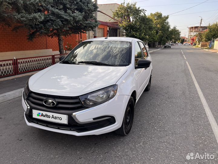LADA Granta 1.6 МТ, 2021, 100 000 км