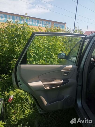 Запчасти на hyundai tucson 2004 2010