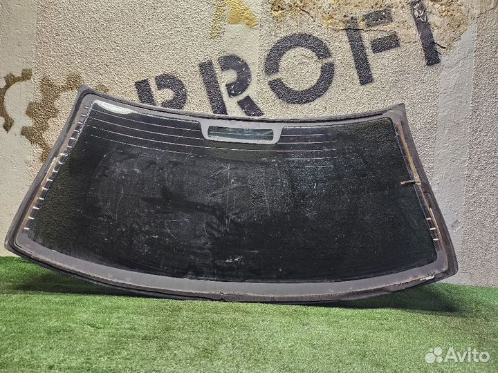 Стекло заднее на Лада Калина