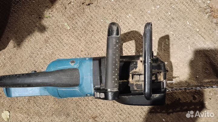 Цепная пила Makita uc3030a электрическая