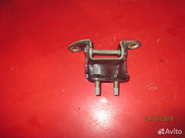 Петля двери задней левой верхняя Lifan Solano