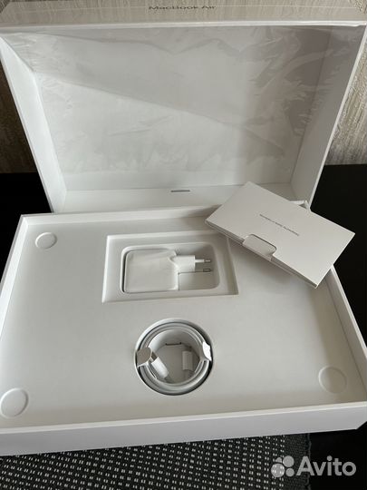 Apple Mac Book Air 2020 M1 8/256/ рст