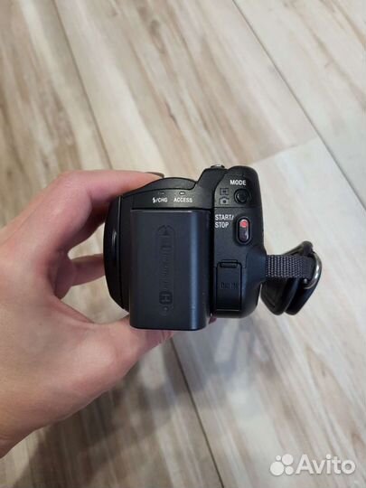 Видеокамера Sony AC- L200