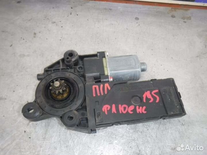 Мотор стеклоподъемника передний левый Renault