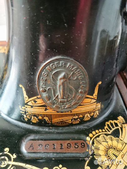 Швейная машина Singer