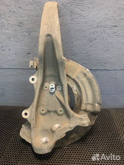 Кулак поворотный передний левый Bmw 520I F10 N20