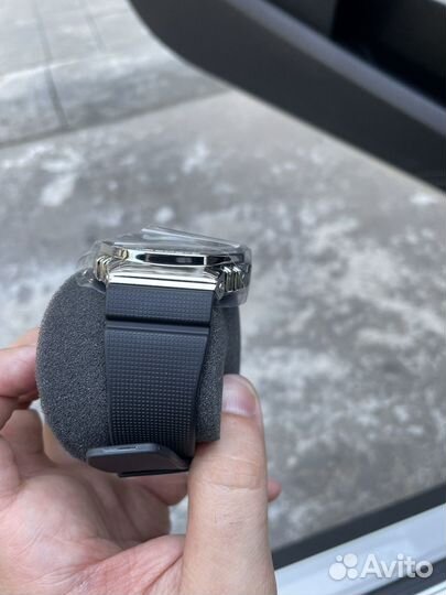 Японские наручные часы Casio G-shock GM-2100-1AER