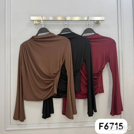 Кофта с рукавами клёш