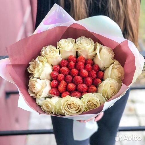 Клубничный букет