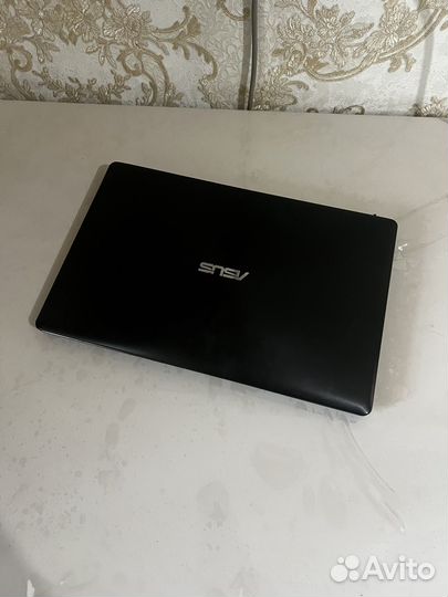 Шустрый ноутбук Asus