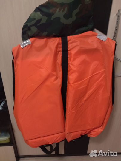 Спасательный жилет взрослый