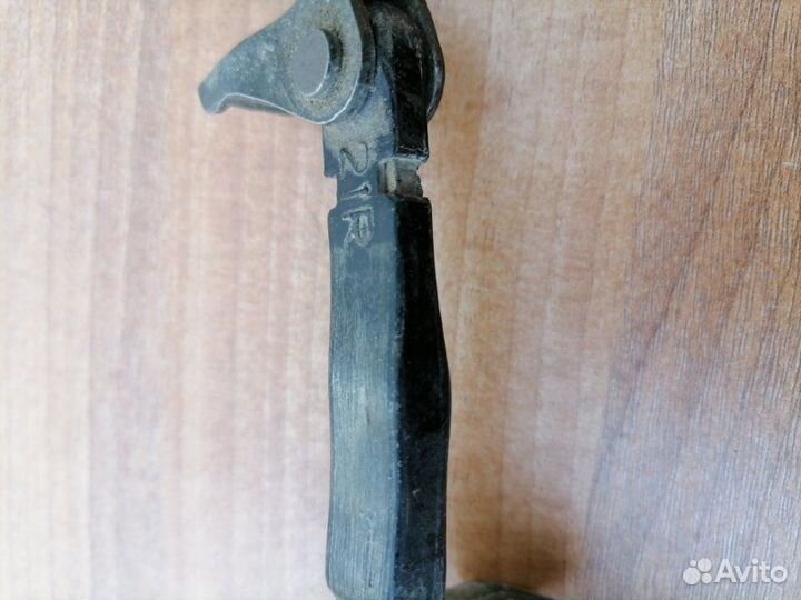 Ограничитель Мицубиси Лансер 9 CS Lancer перед LR