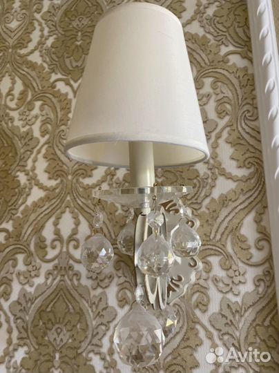 Люстра и бра к ней