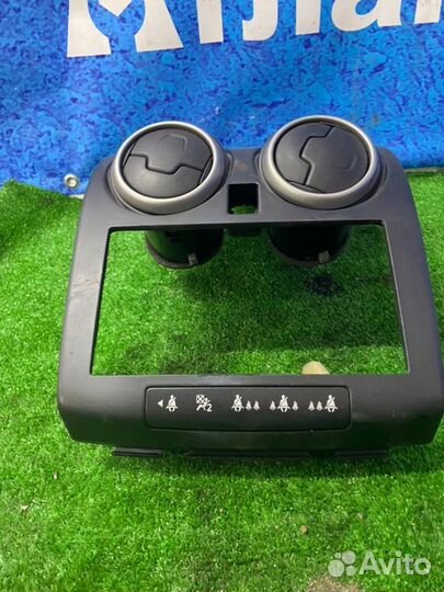 Консоль центральная Nissan Qashqai J10 hr16de 2008