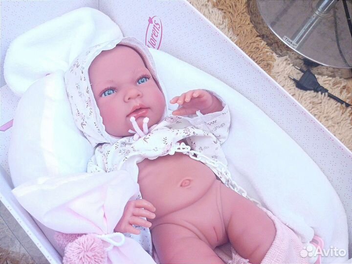 Кукла испанская новая 40см в подарочной коробке