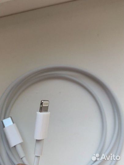 Зарядка на iPhone оригинал