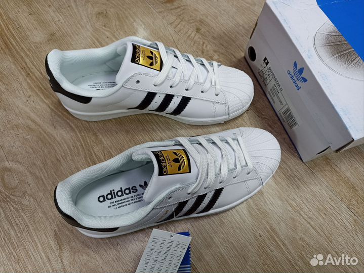 Кроссовки Adidas Superstar