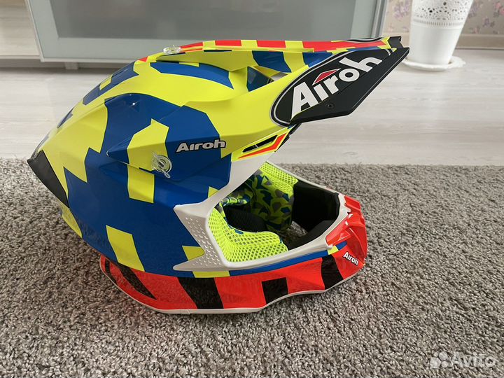 Шлем Airoh twist 2.0