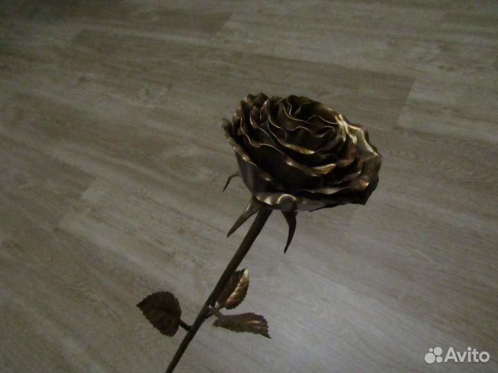 Кованая роза