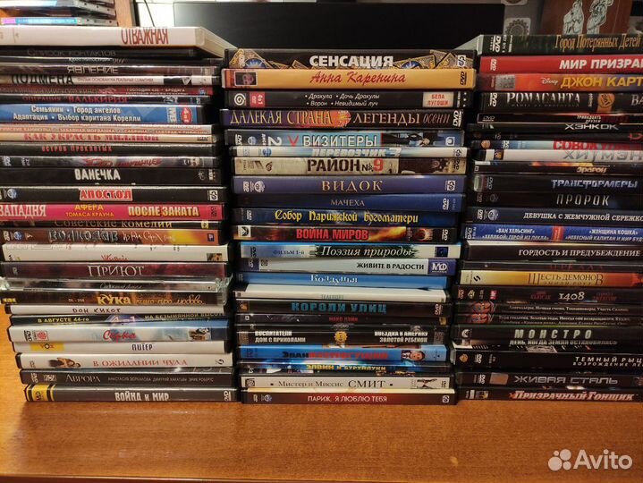 DVD диски - 63 шт - фильмы - зарубежные и русские