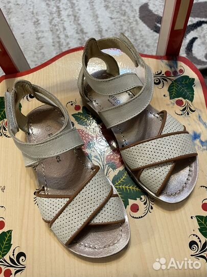 Босоножки для девочки