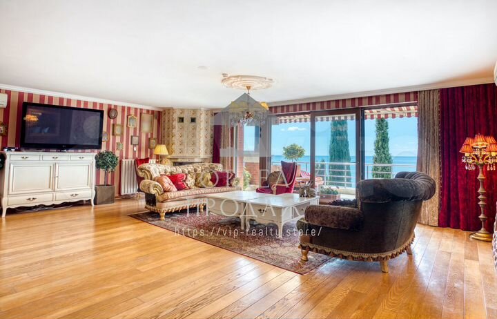 4-к. квартира, 196,3 м², 3/4 эт.