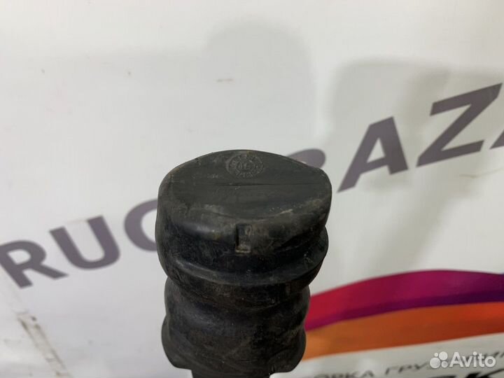 Кронштейн крыла заднего