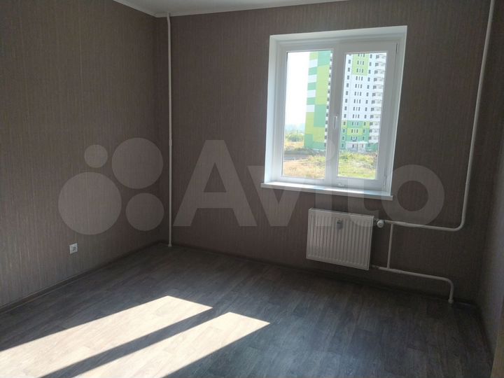 2-к. квартира, 57 м², 3/17 эт.