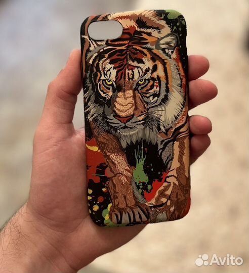 Чехол на iPhone 7