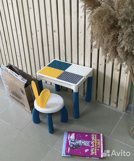 Стол и стул для малыша